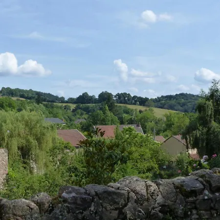 Holiday home Maison Rustique Avec Poele A Bois, Proche Montagnes & Activites De Plein Air, Animaux Acceptes - Fr-1-489-52 Arfeuilles