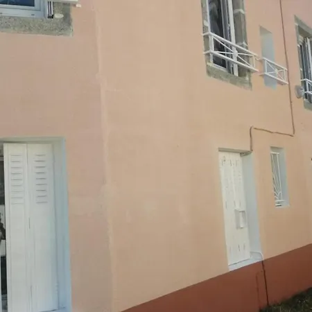 Maison Rustique Avec Poele A Bois, Proche Montagnes & Activites De Plein Air, Animaux Acceptes - Fr-1-489-52 * Arfeuilles