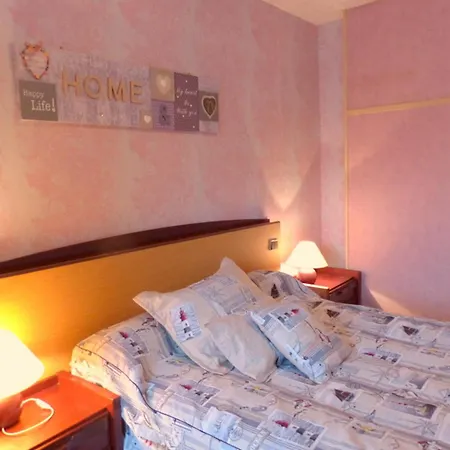 Holiday home Maison Rustique Avec Poele A Bois, Proche Montagnes & Activites De Plein Air, Animaux Acceptes - Fr-1-489-52 Arfeuilles