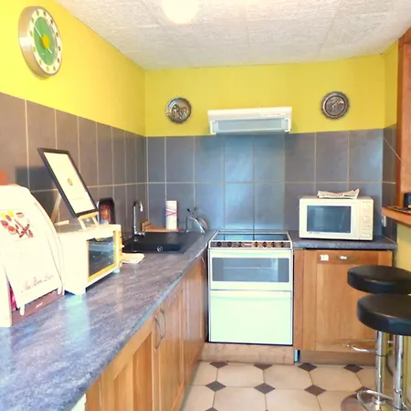 Holiday home Maison Rustique Avec Poele A Bois, Proche Montagnes & Activites De Plein Air, Animaux Acceptes - Fr-1-489-52 Arfeuilles